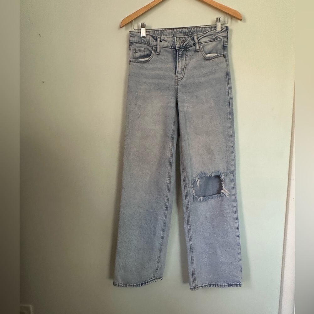 Stylish Light Blue Distressed Women's Jeans